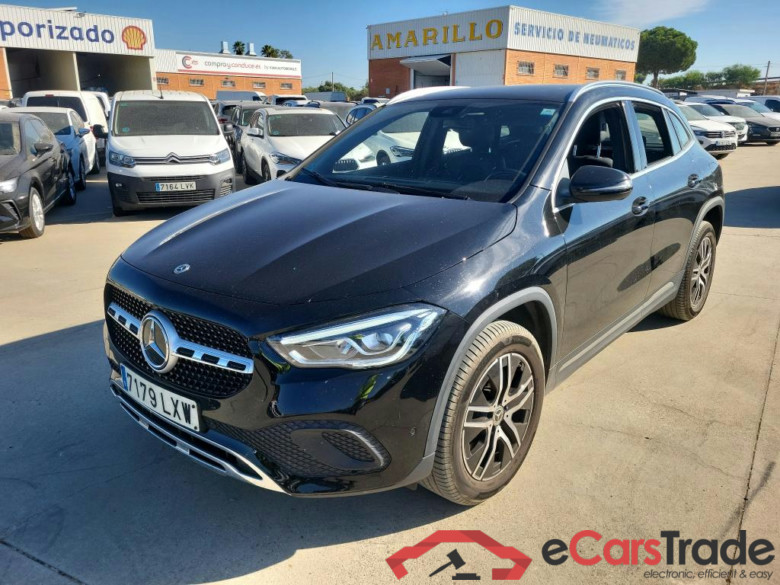 MERCEDES-BENZ GLA / 2020 / 5P / todoterreno GLA 200 D