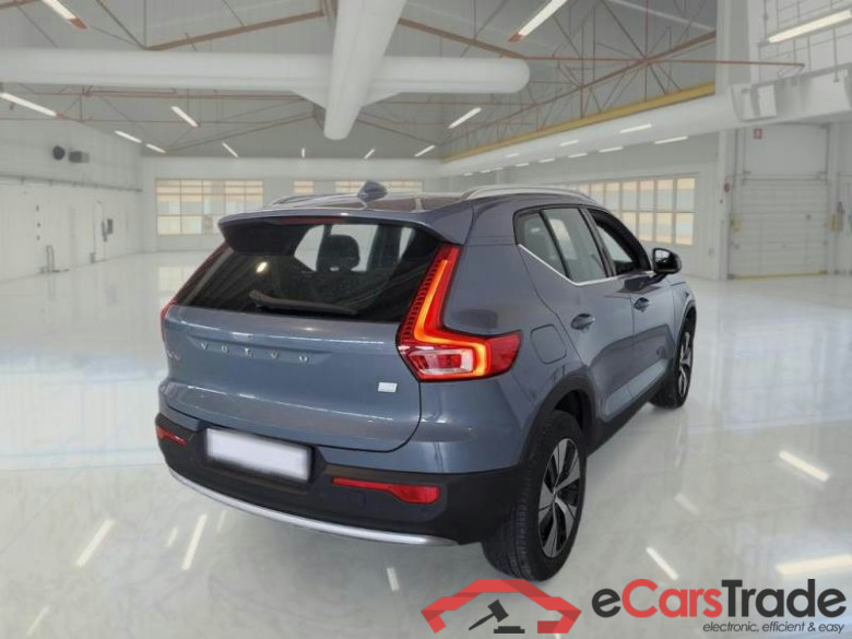 VOLVO XC40 / 2021 / 5P / SUV T5 RECHARGE PLUG-IN AUTO PLUS BRIGHT #2