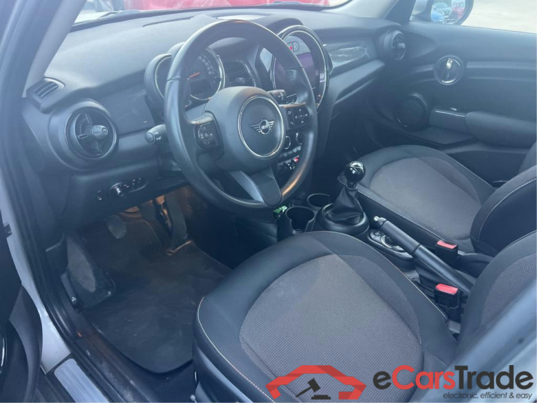MINI MINI / 2021 / 5P / berlina con portón COOPER 5 PUERTAS #3