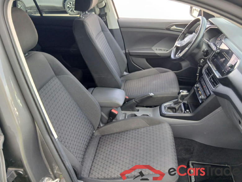 VOLKSWAGEN T-Cross / 2018 / 5P / todoterreno Advance 1.0 TSI 85kW (115CV) DSG (AC) #6