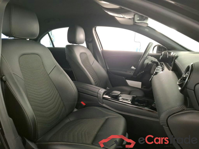 MERCEDES-BENZ Classe A Berline / 2018 / 4P / Berline A 180 d Business Line 7G-DCT #6