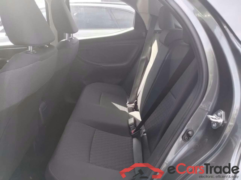 TOYOTA YARIS 1.5 Hybrid Active #5