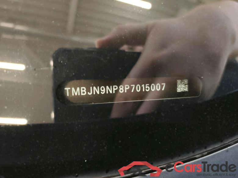 SKODA Superb Combi 110 kW #2