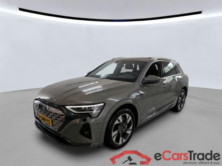 AUDI Q8 250 kW #1