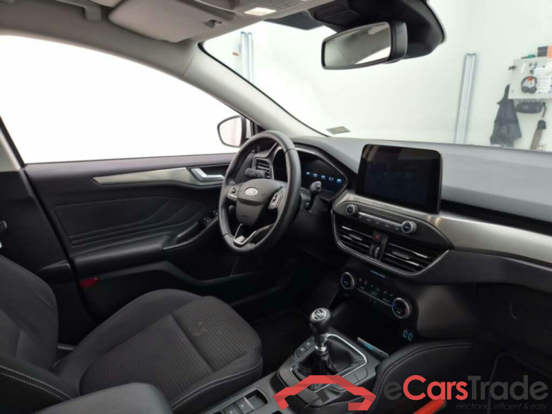 FORD FOCUS 1.5 EcoBl. Tit XBns #3