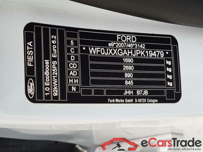 FORD Fiesta 1.0 EBH Titanium #4