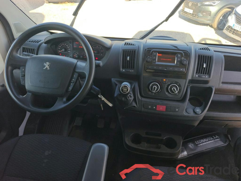 PEUGEOT Boxer / 2014 / 4P / furgón 335 L3 H2 BHDI 103kW (140CV) S&S 6 V. M #3