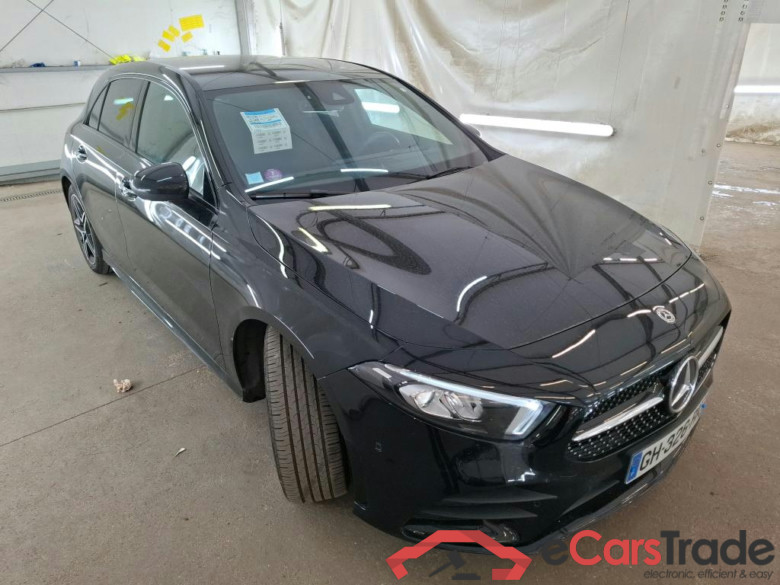 MERCEDES-BENZ Classe A Compact / 2018 / 5P / Berline A 200 AMG Line 7G-DCT #4