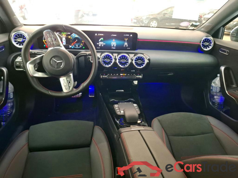 MERCEDES-BENZ Classe A Compact / 2018 / 5P / Berline A 200 AMG Line 7G-DCT #5