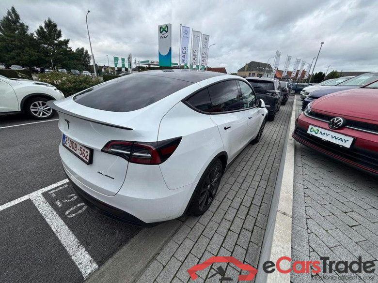 TESLA Model Y 72.5 kWh Standard Range #3