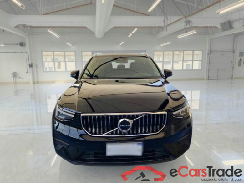 VOLVO XC40 / 2021 / 5P / SUV T4 Recharge Plug-in auto Essential #6