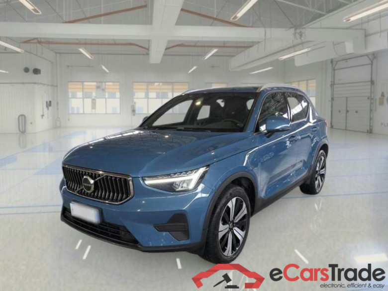 VOLVO XC40 / 2021 / 5P / SUV T5 Recharge Plug-in auto Plus Bright