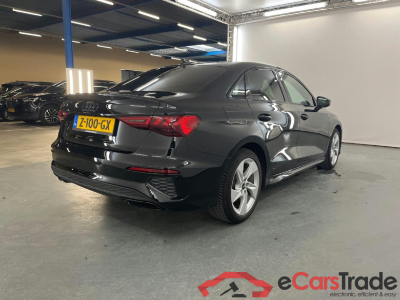 AUDI A3 Limousine 30 TFSI S edition #4