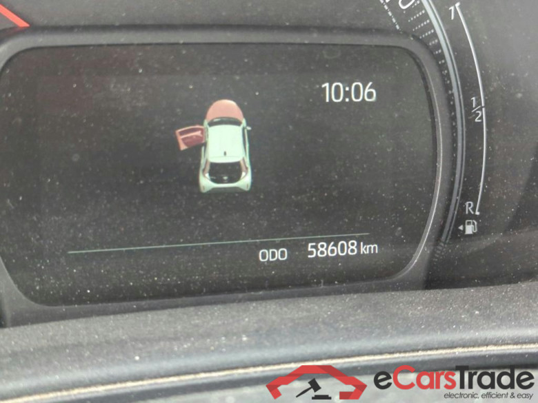 Aygo X Play 1.0 53KW MT5 E6d #5
