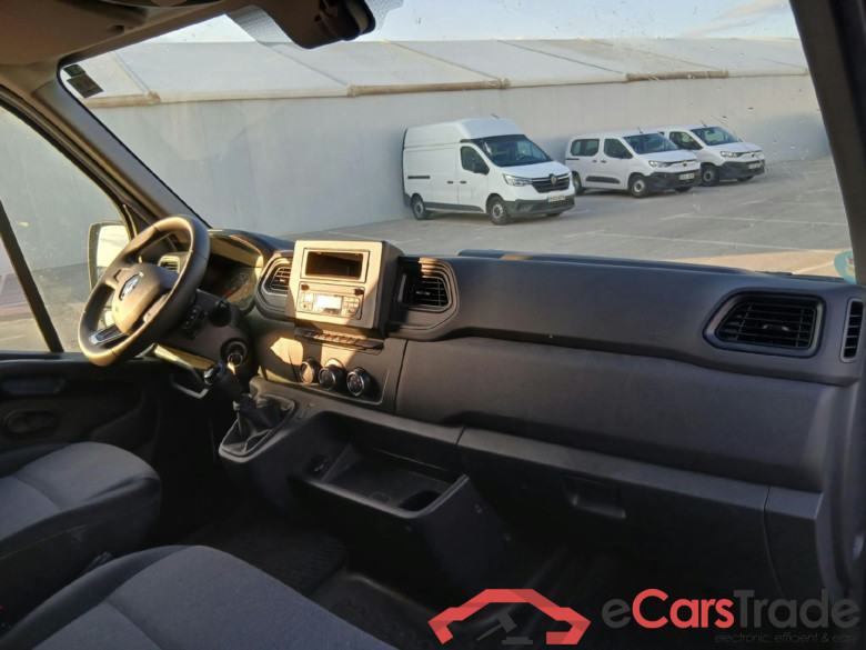 RENAULT Master / 2019 / 4P / furgón Furgón T L2H2 3300 Bl dCi 99kW (135CV) #3