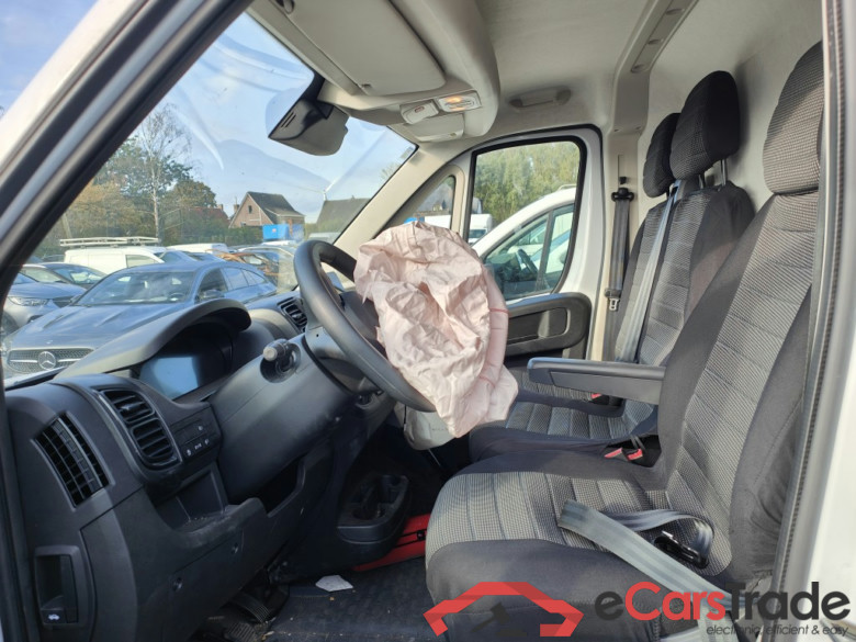 Peugeot Boxer 2.2 BlueHDi S&S 140 335 L2H2 Auto 4d !!! Damaged car !!!! #3