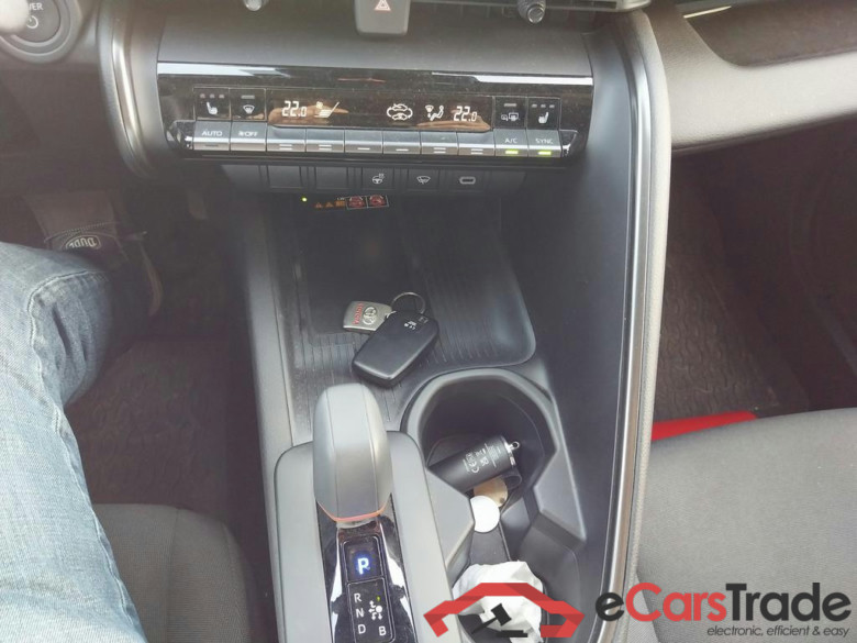 TOYOTA C-HR Hybrid (HEV) HEV 1.8 Dynamic Plus Bi-Tone E-CVT Dynamic Plus