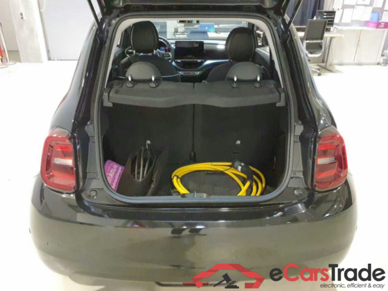 Fiat 500 e (332) Lim. (2020->) DE - LimS3, Base (42 kWh), 2022 - 2025 #2