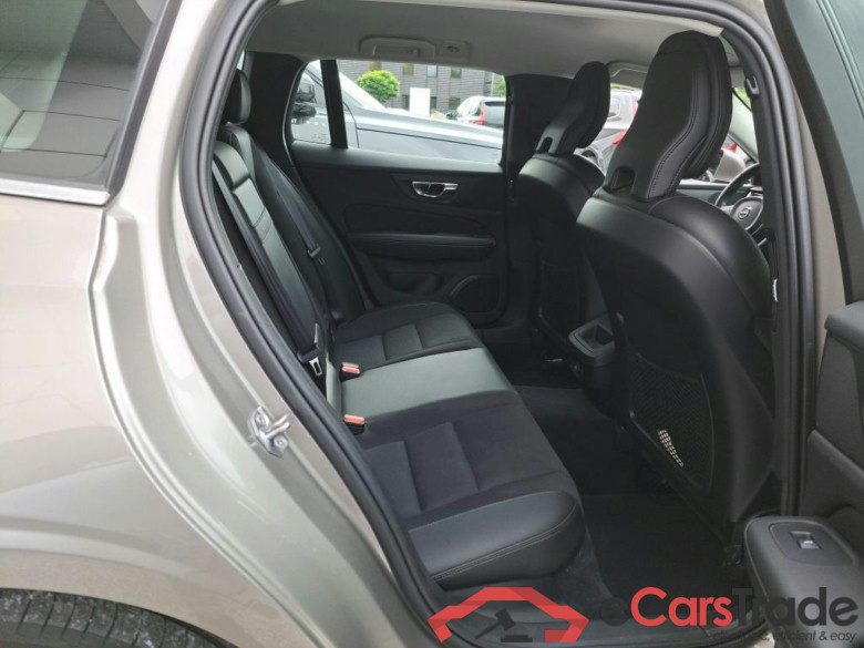 VOLVO V60 DIESEL - 2018 2.0 D3 Momentum Geartronic (EU6d-TEMP) STOCK #6