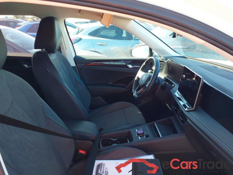 VOLKSWAGEN Tiguan Tiguan 2.0 TDI 110 kW (150 CV) DSG 7 MAS Automático  #3