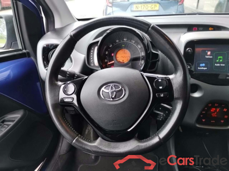 TOYOTA Aygo 1.0 VVT-i x-cite #6