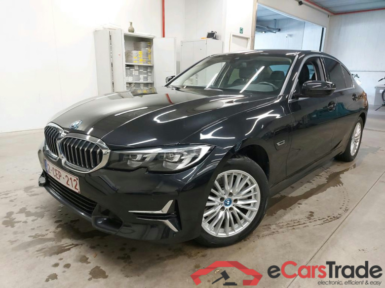 BMW - BMW 3 BERLINE 320e 204PK Luxury Business Edition Pack Business Plus With Heated Seats & Comfort * HYBRID *