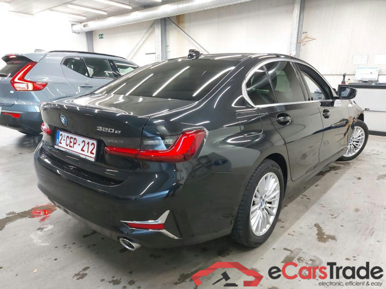 BMW - BMW 3 BERLINE 320e 204PK Luxury Business Edition Pack Business Plus With Heated Seats & Comfort * HYBRID * #2