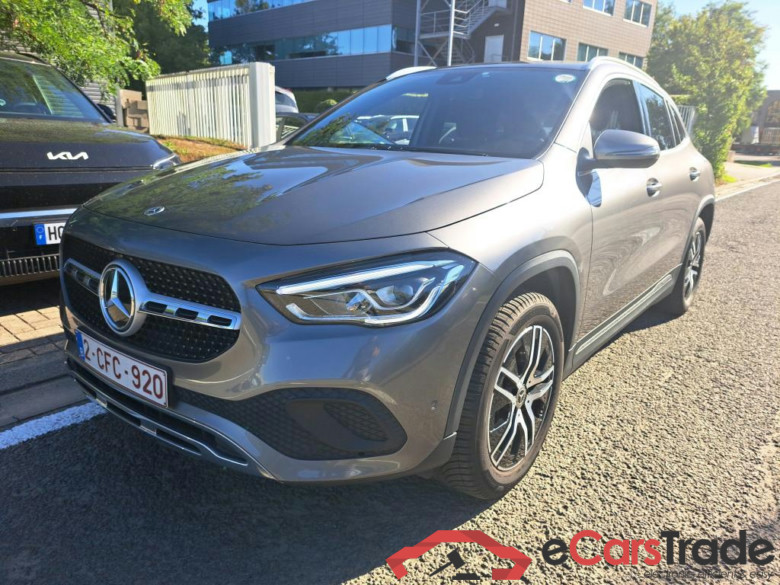 MERCEDES - MER GLA 250e 218PK DCT Business Solution Luxury & Smartphone Integration * HYBRID *