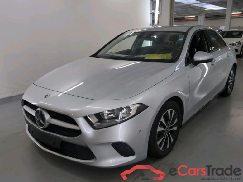 MERCEDES-BENZ A-Klasse 2.0 A 180 D BUSINESS SOLUTION DCT