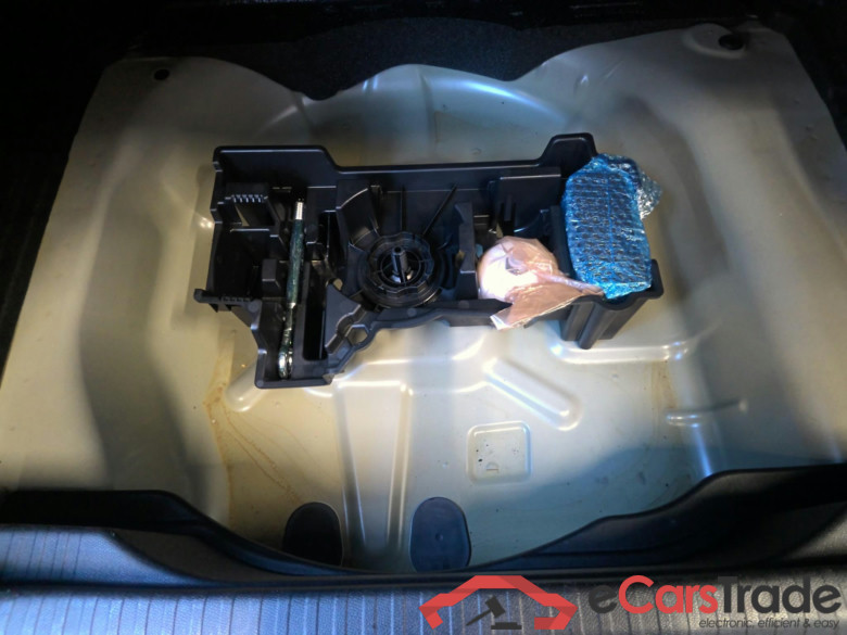 Citroen C4 1.2 PureTech Mild-Hybrid Plus 145Hp Aut. LED Virtual Navi 1/2 Leather Camera Klima PDC … #6