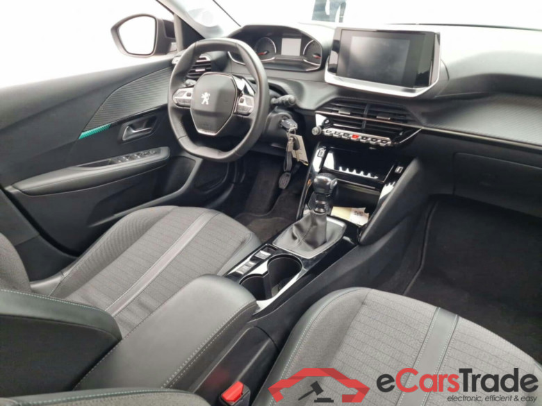 PEUGEOT 208 1.2 PT ALLURE #3