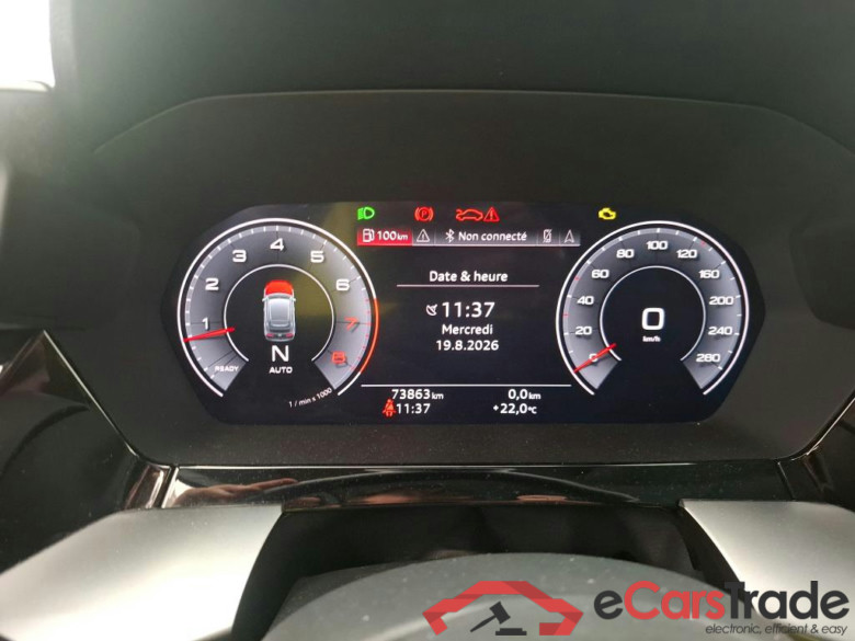 AUDI A3 Sportback / 2020 / 5P / Berline 35 TFSI 150 S Tronic Design Luxe #6