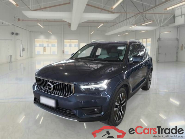 VOLVO XC40 / 2017 / 5P / SUV T5 PLUG-IN HYBRID AUTO RECHARGE INSCR.