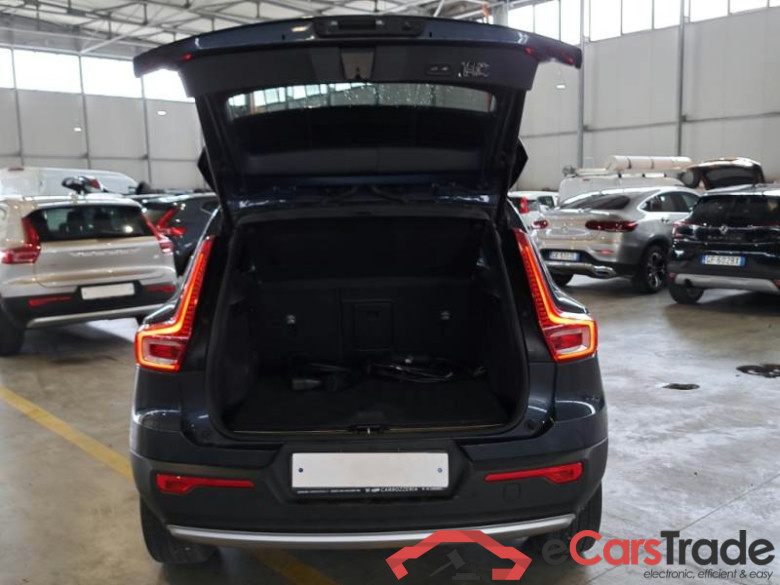 VOLVO XC40 / 2017 / 5P / SUV T5 PLUG-IN HYBRID AUTO RECHARGE INSCR. #5