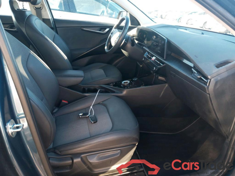 KIA Niro / 2022 / 5P / crossover 1.6 GDi PHEV 135kW (183CV) Drive #6