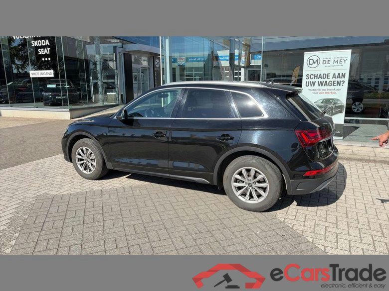 AUDI Q5 Dsl 35 TDi Business Edition S tronic #3
