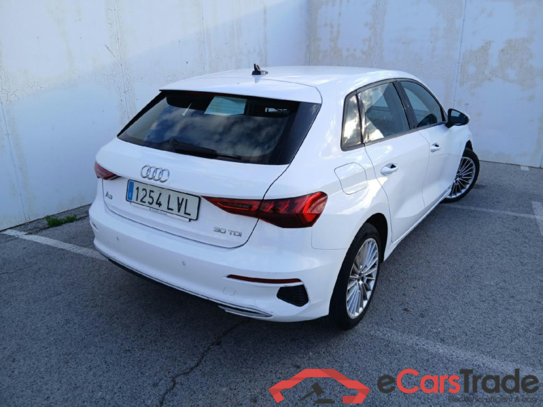 AUDI A3 / 2020 / 5P / berlina con portón Sportback Advanced 30 TDI 85kW S tronic #2