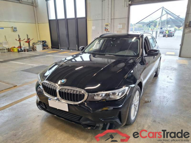 BMW SERIE 3 / 2018 / 5P / STATION WAGON 316D 48V TOURING AUTO