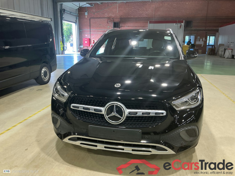 MERCEDES-BENZ GLA 2.0 GLA 180 D DCT BUSINESS SOLUTION #2