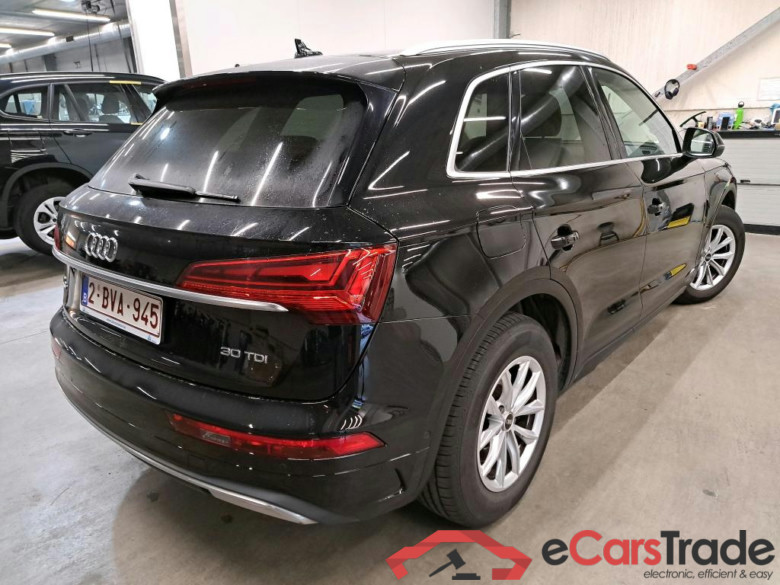 AUDI - AUD Q5 30 TDI 136PK S-Tronic Business Edition Attraction & Pak Platinum & Matrix LED & Parking Assistant With Sensors Front & Rear & Rear Camera #2