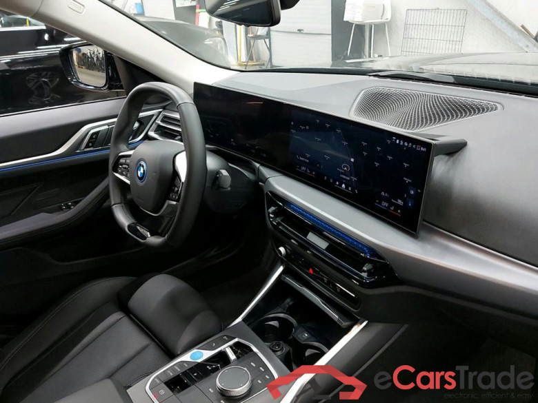 BMW I - BMW I4 eDrive40 340PK With Climatic & Navigation & Sensatec Heated Sport Seats & Park Sensors Front & Rear & 18 Inch BiColor Alloy  * ELECTRIC * #3