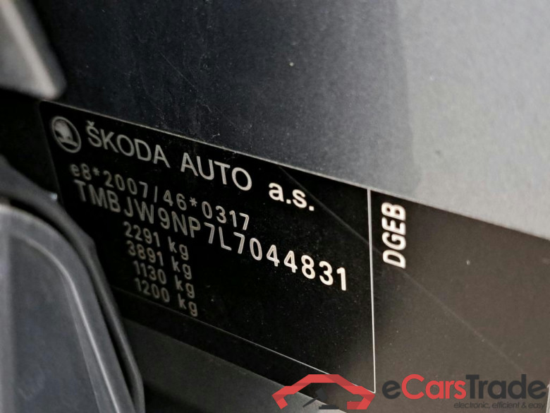 SKODA - SKO SUPERB COMBI 1.4 TSI iV 218PK DSG6 Style Pack Premium II With Leather Pack & Electric Mem Front Seats & Safety & LED Plus & Lane & Side Assist & Matrix LED & 360 Area View Camera  * HYBRID * #6