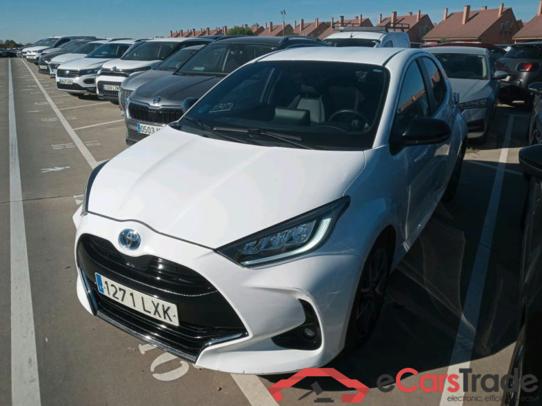 TOYOTA Yaris / 2020 / 5P / berlina con portón 1.5 120H Style #1