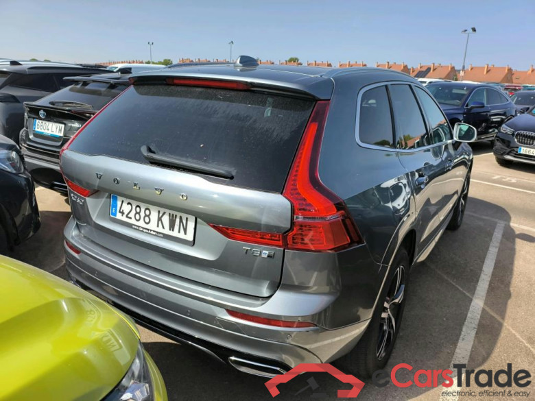 VOLVO XC60 / 2017 / 5P / todoterreno 2.0 T8 AWD R-Design Auto #2