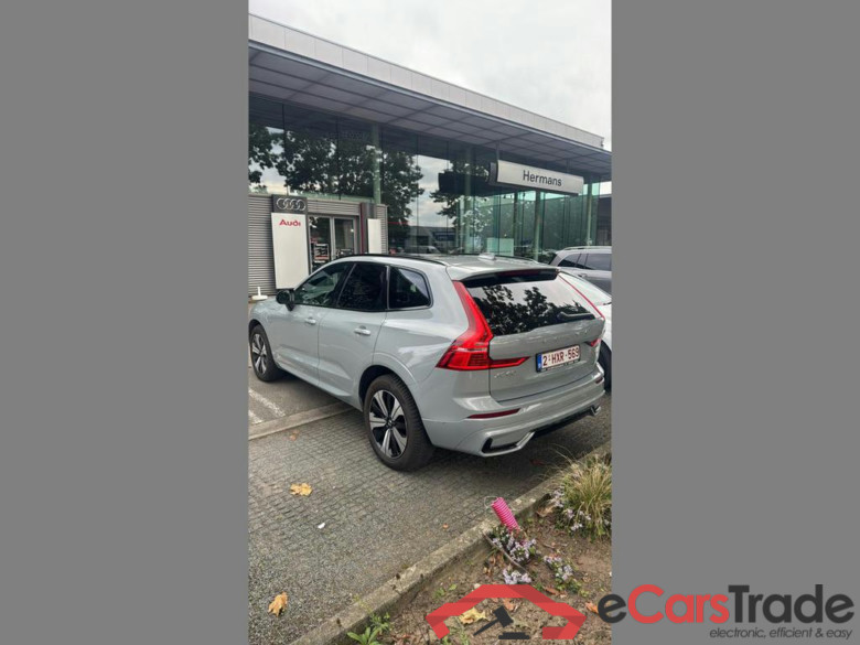 VOLVO XC60 PHEV 2.0 T6 AWD Core Bright (257kW) #2