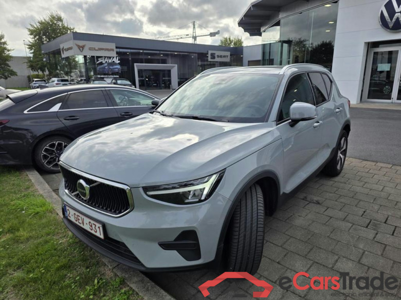 VOLVO XC40 2.0 B3 MHEV Core Limited Edition DCT #1