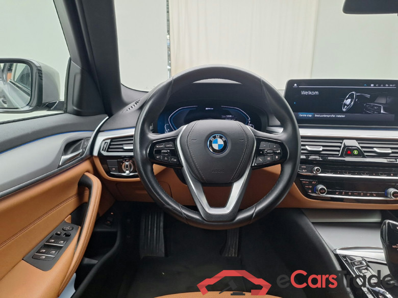 BMW, 5-ser To FL'20 PHEV, 520e Touring 150kW Aut #6
