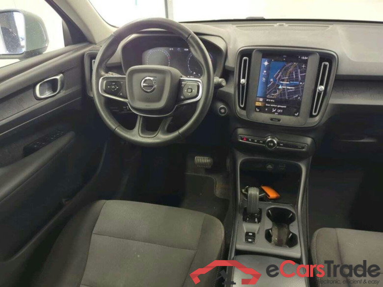 VOLVO XC40 1.5 T2 Moment. Core #3