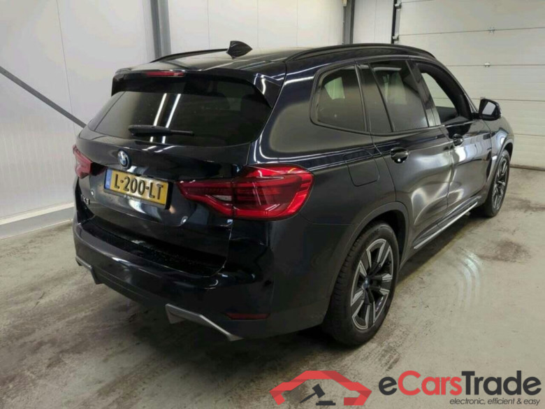 BMW iX3 Executive #2