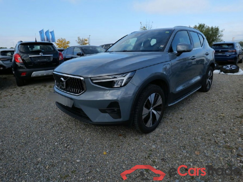 XC40 Core Recharge Plug-In Hybrid 2WD 1.5 T5 192KW AT7 E6d